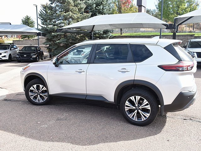 Used 2022 Nissan Rogue SV image 6