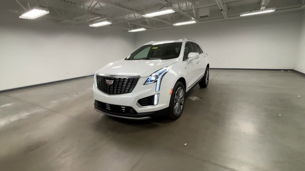 New 2025 Cadillac XT5 Premium Luxury w/ LPO, Floor Liner Package image 43