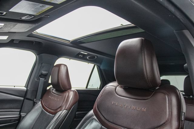 Used 2020 Ford Explorer Platinum w/ Premium Technology Package AWD/4WD image 16