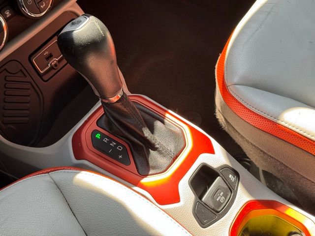 Used 2017 Jeep Renegade Limited image 30