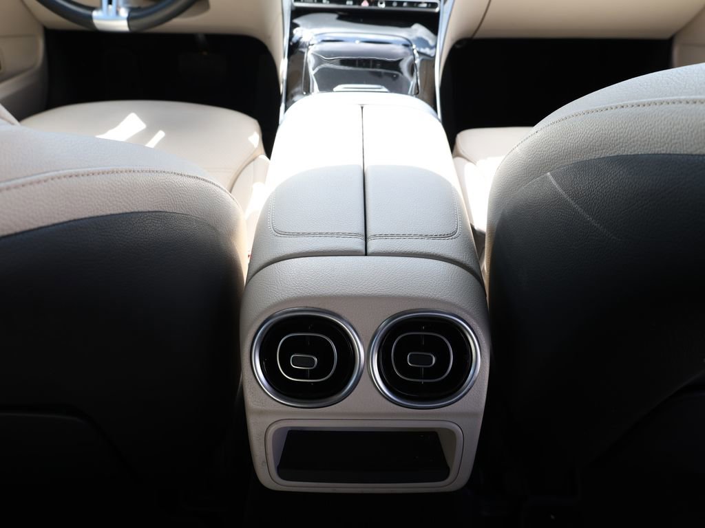 Used 2023 Mercedes-Benz C 300 4MATIC Sedan image 28