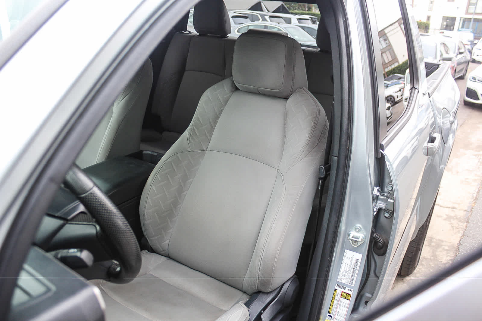 Used 2024 Toyota Tacoma SR5 AWD/4WD image 32
