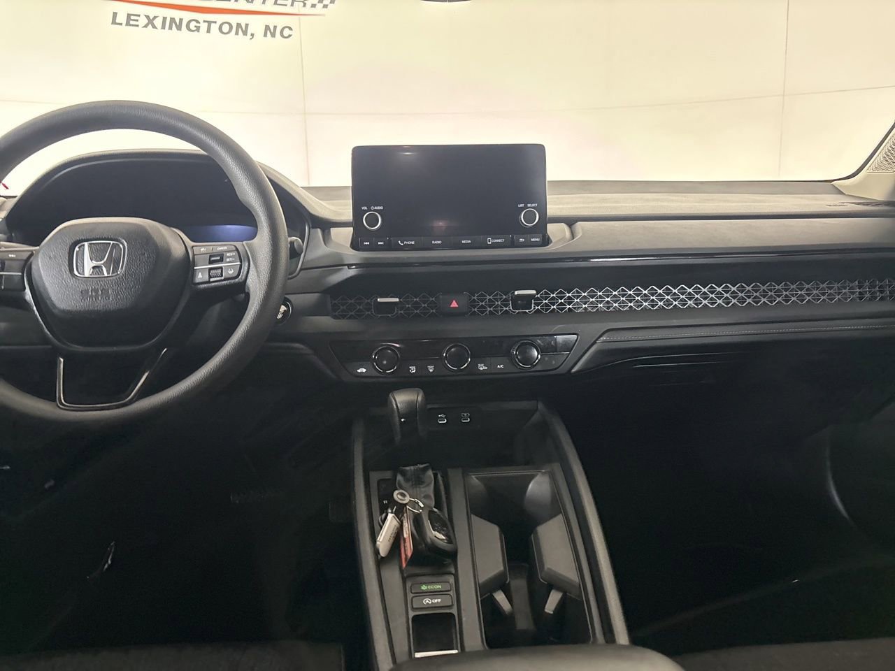 Used 2025 Honda Accord SE image 23