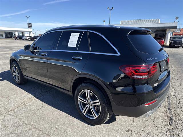 Used 2021 Mercedes-Benz GLC 300 4MATIC image 11