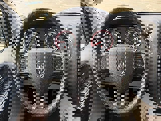 Used 2012 Dodge Grand Caravan SXT image 15