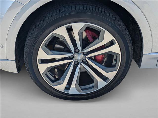 Used 2019 Audi Q8 Premium Plus AWD/4WD image 25