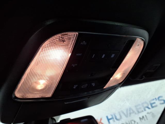 Used 2015 Jeep Grand Cherokee Altitude image 23