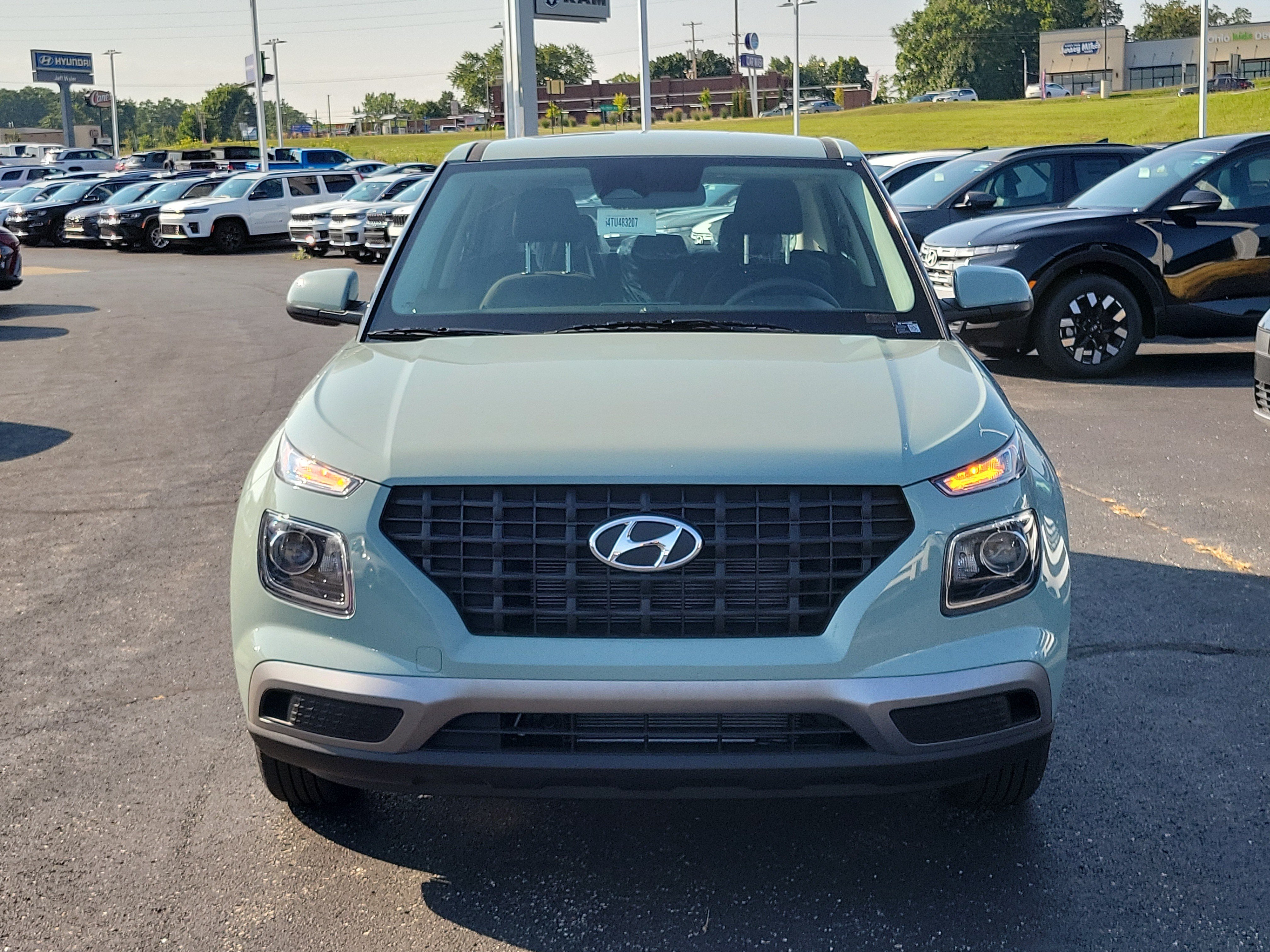 New 2026 Hyundai Venue SE FWD image 2