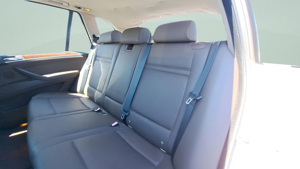 Used 2009 BMW X5 xDrive30i image 13