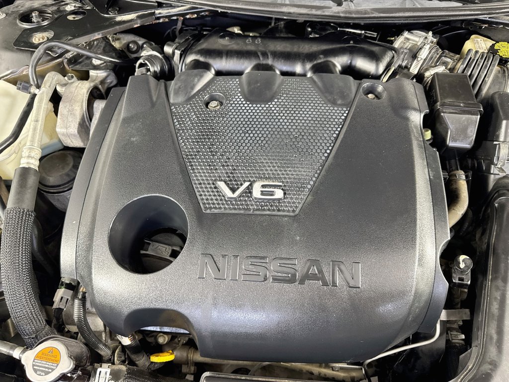 Used 2016 Nissan Maxima SR FWD image 35