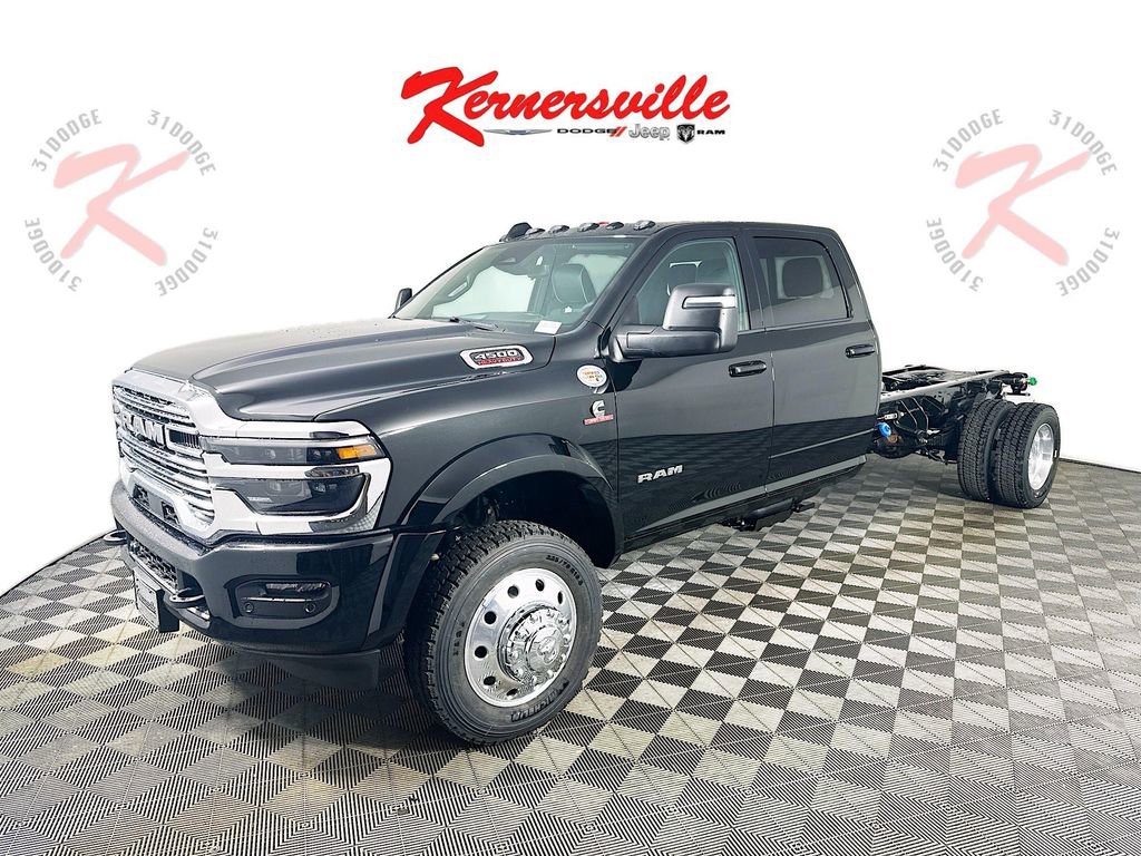 New 2026 RAM 4500 4x4 Crew Cab DRW w/ Laramie Trim Package image 3