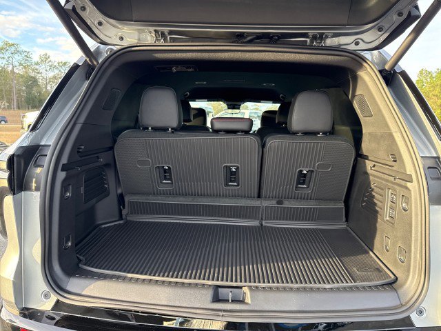 New 2026 Chevrolet Traverse RS w/ LPO, Floor Liner Package image 18