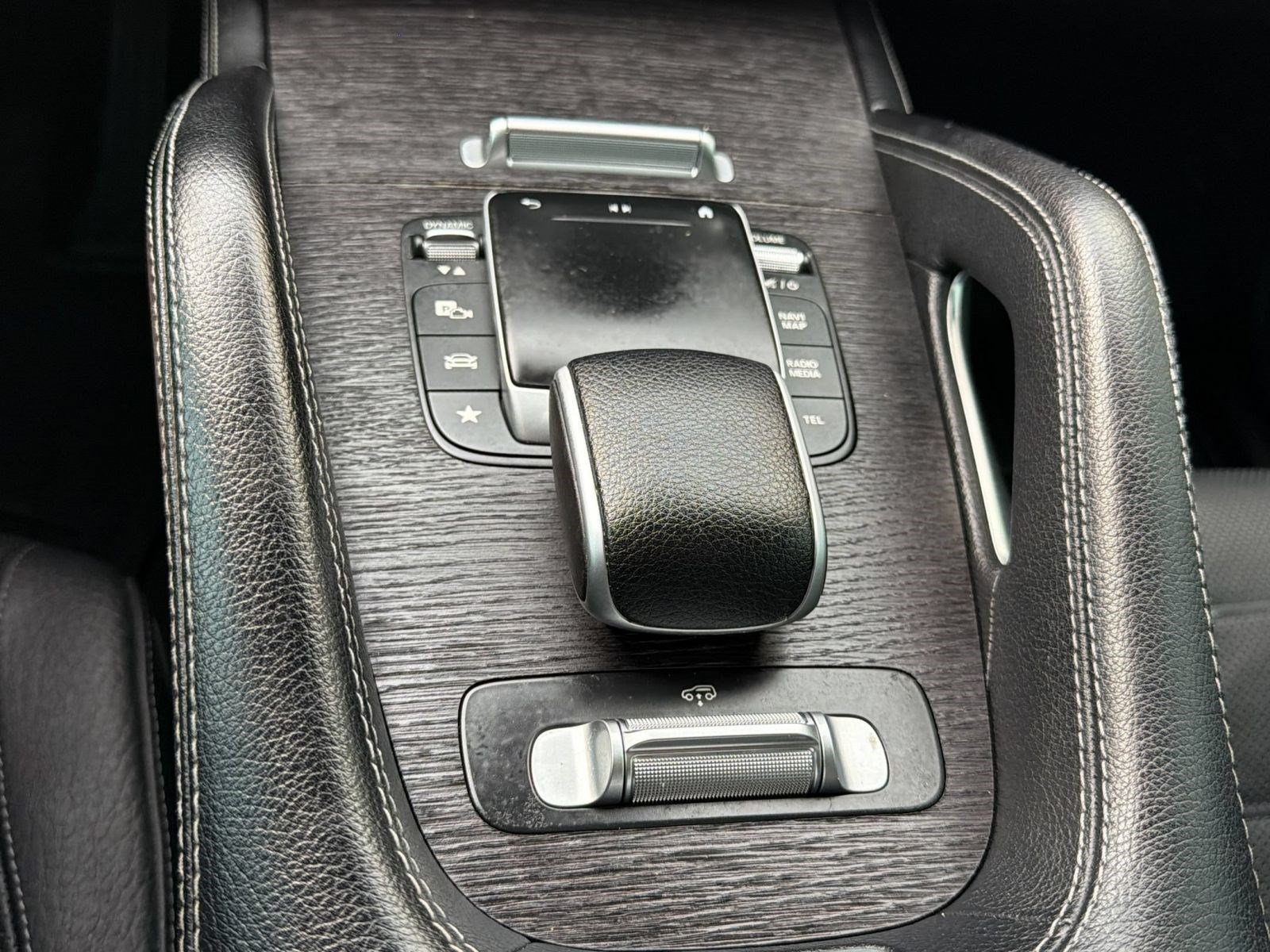 Used 2022 Mercedes-Benz GLS 450 4MATIC image 19
