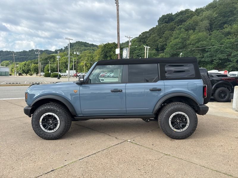 New 2025 Ford Bronco Badlands image 4