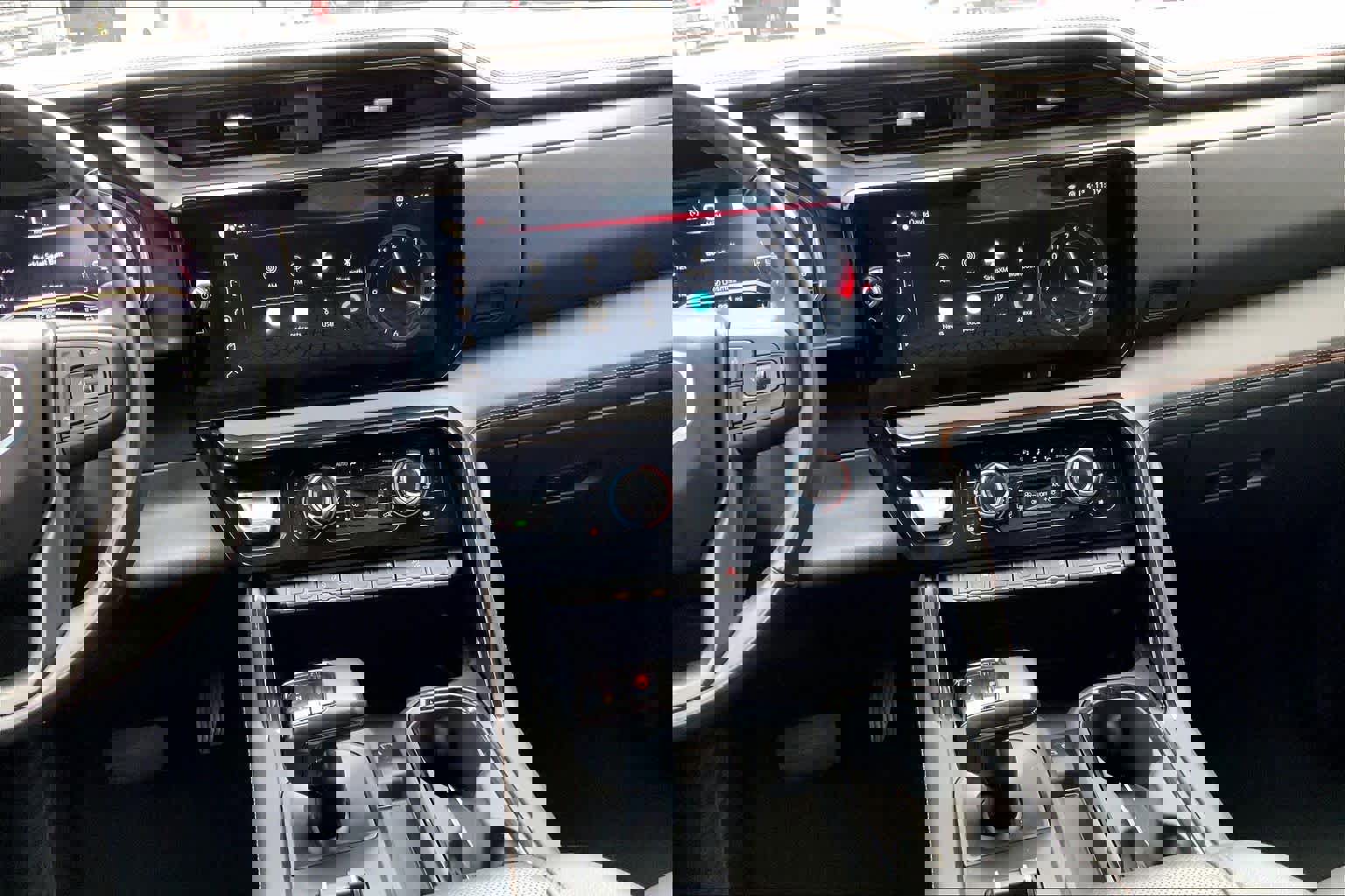 Certified 2022 GMC Sierra 1500 AT4 image 6