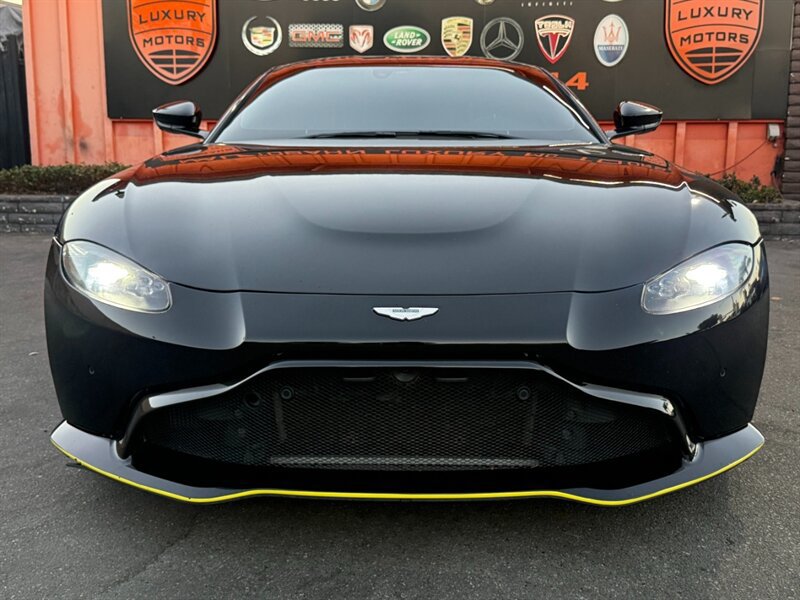 Used 2020 Aston Martin V8 Vantage Coupe RWD image 2