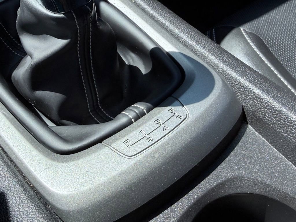 Used 2010 Chevrolet Camaro LT RWD image 9