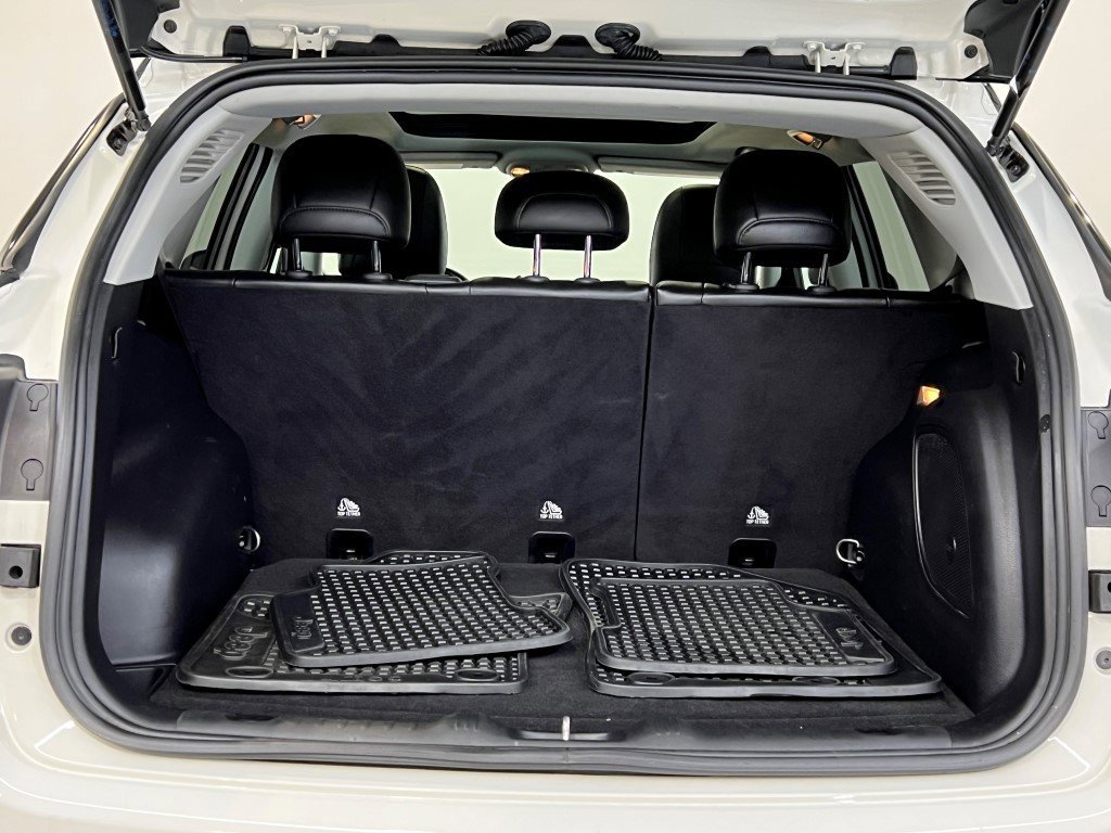 Certified 2021 Jeep Compass Latitude w/ Sun and Sound Group image 10