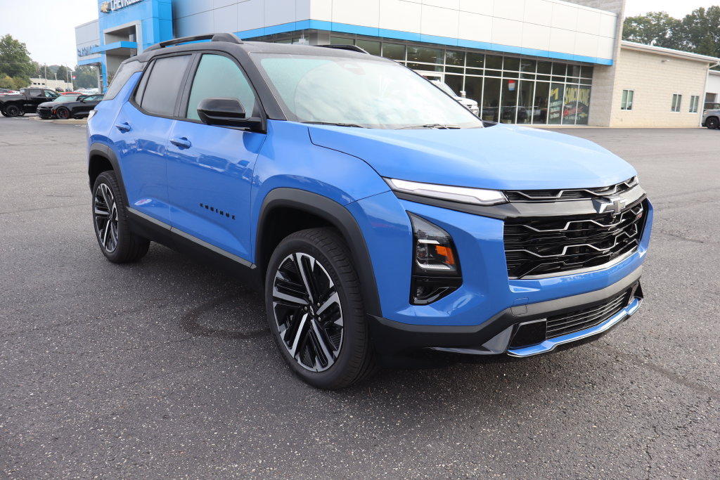 New 2027 Chevrolet Equinox RS w/ Safety and Technology Package AWD/4WD image 2