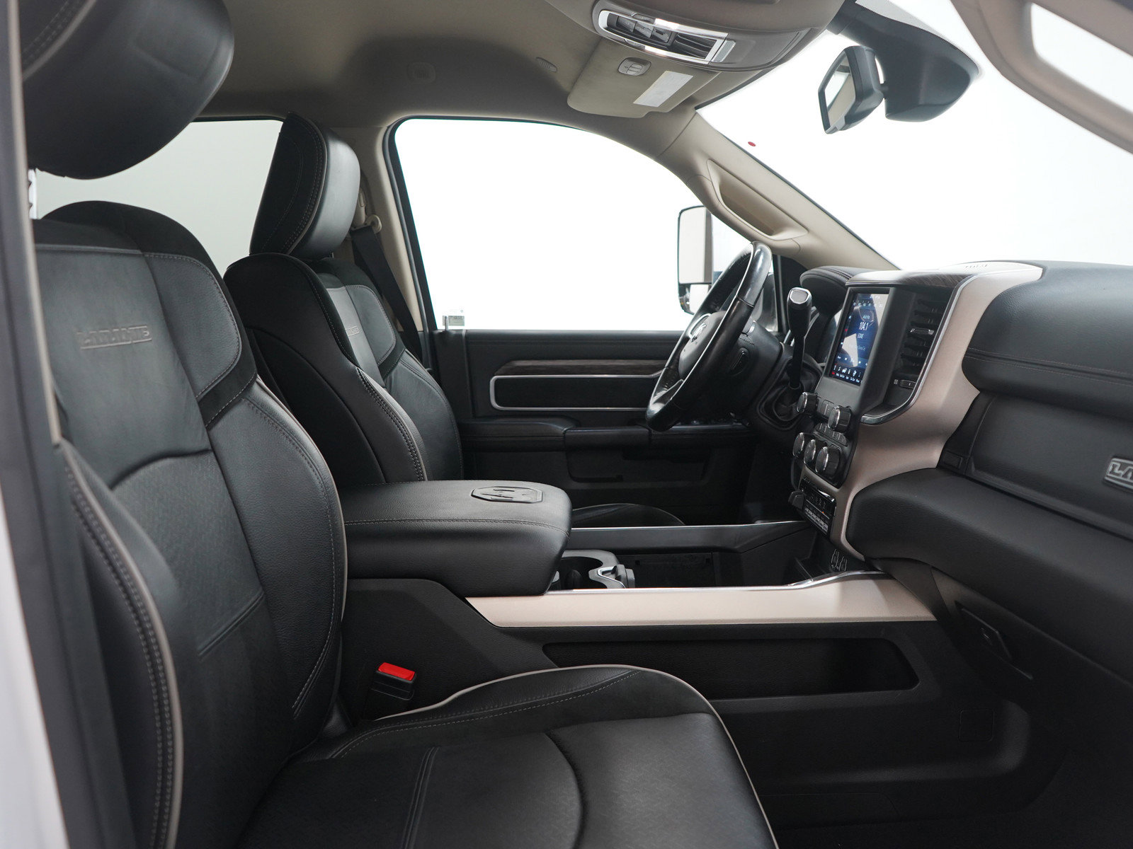 Used 2021 RAM 3500 Laramie image 11