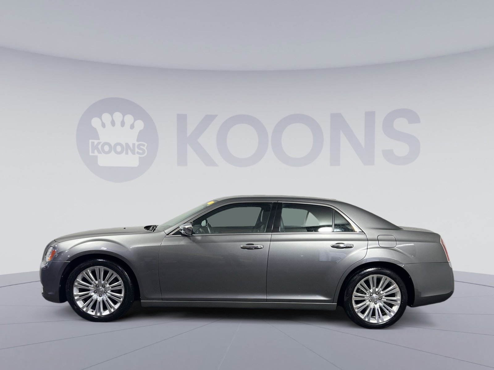 Used 2012 Chrysler 300 Limited image 2