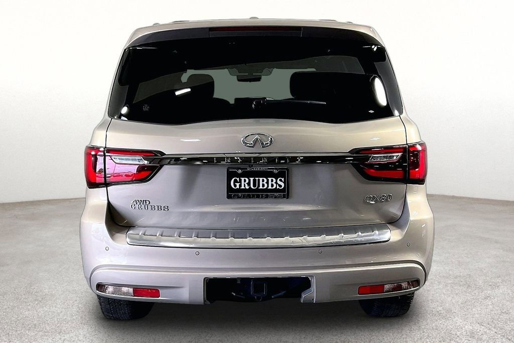 Used 2024 INFINITI QX80 Sensory AWD/4WD image 6