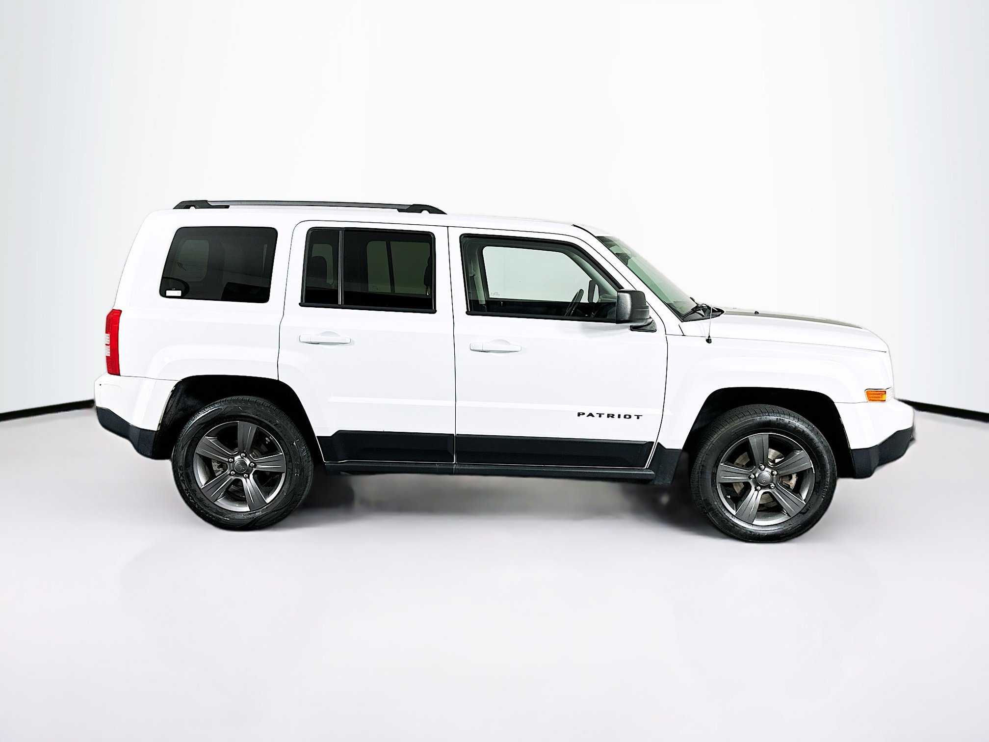 Used 2017 Jeep Patriot Sport w/ Power Value Group AWD/4WD image 10