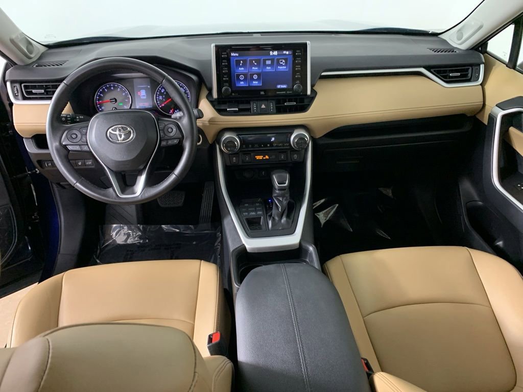 Used 2021 Toyota RAV4 XLE Premium AWD/4WD image 35