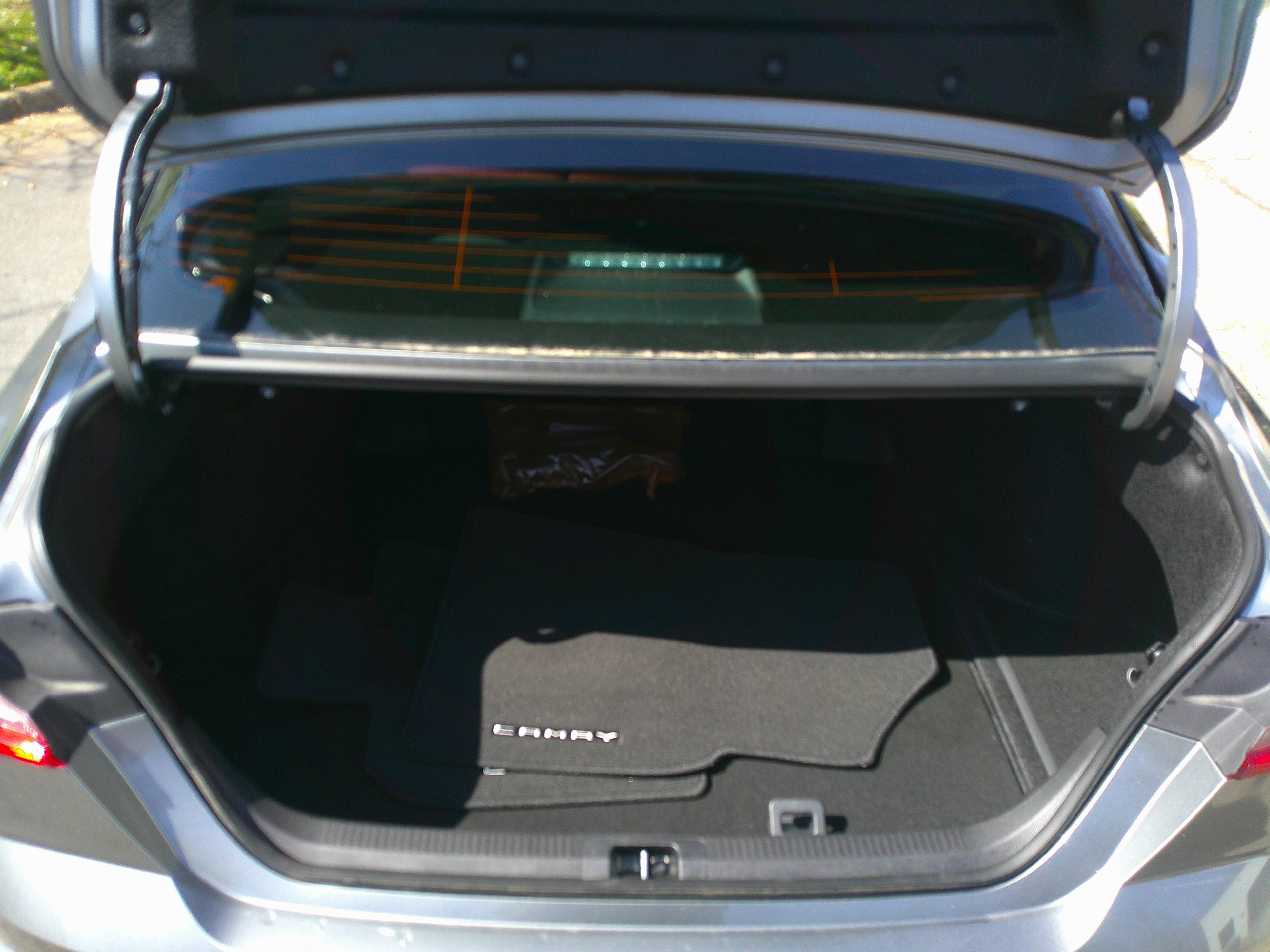 Used 2025 Toyota Camry XSE w/ Premium Plus Package image 32