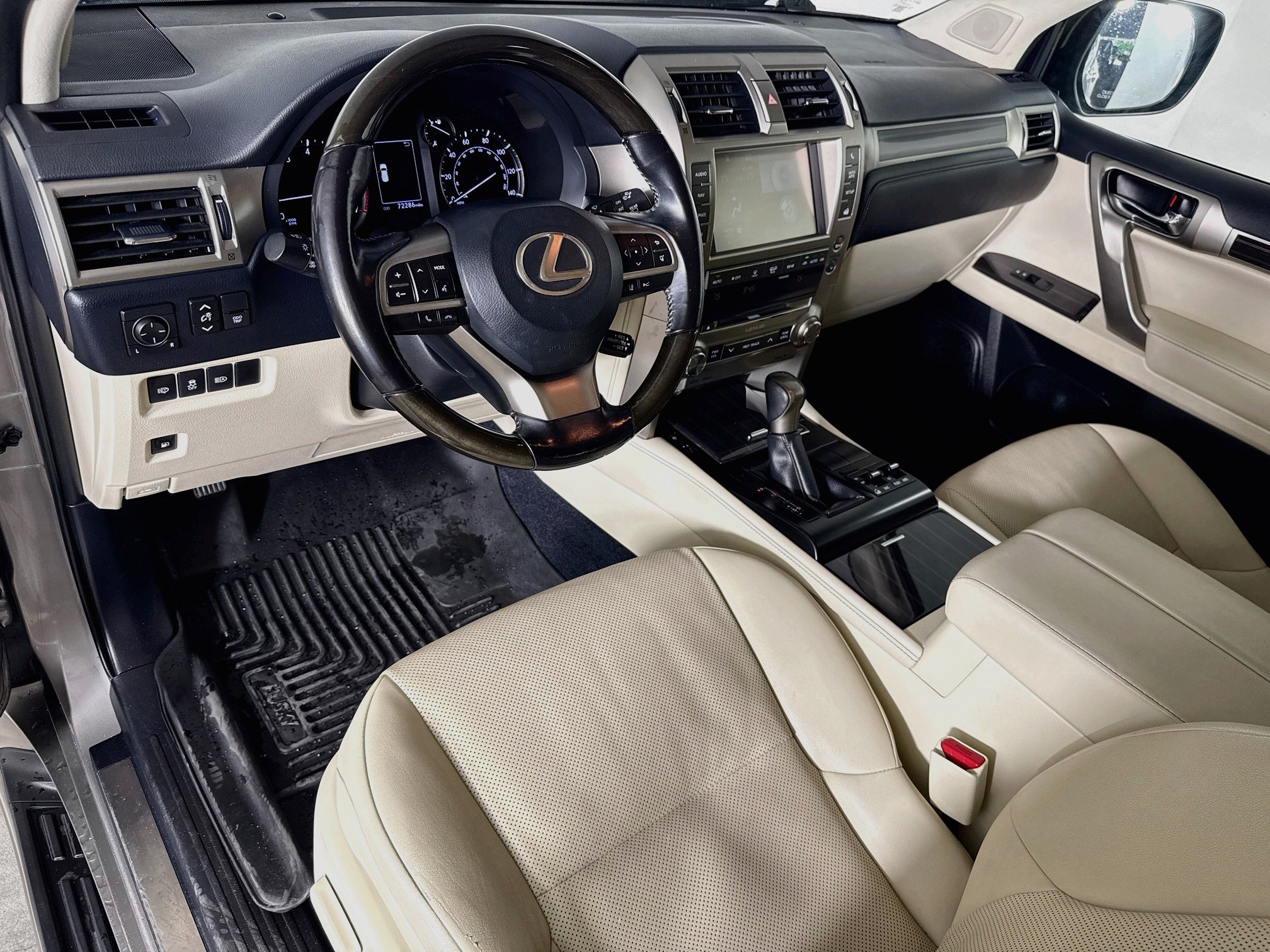 Used 2020 Lexus GX 460 Premium w/ Premium Package AWD/4WD image 8
