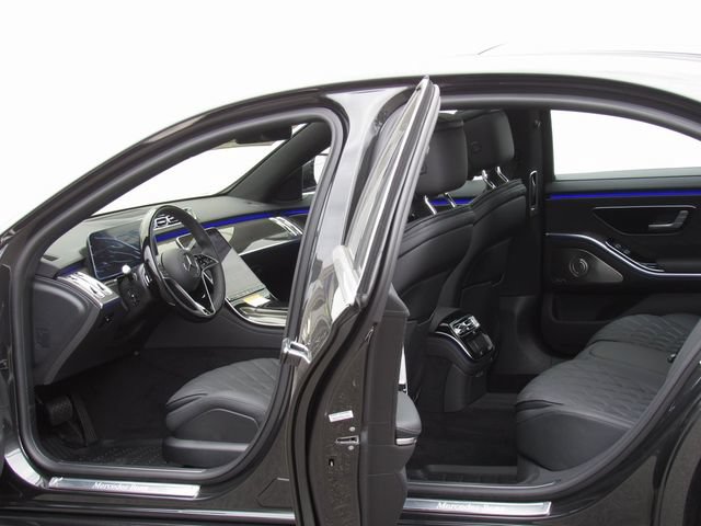 New 2025 Mercedes-Benz S 580 4MATIC Sedan image 13