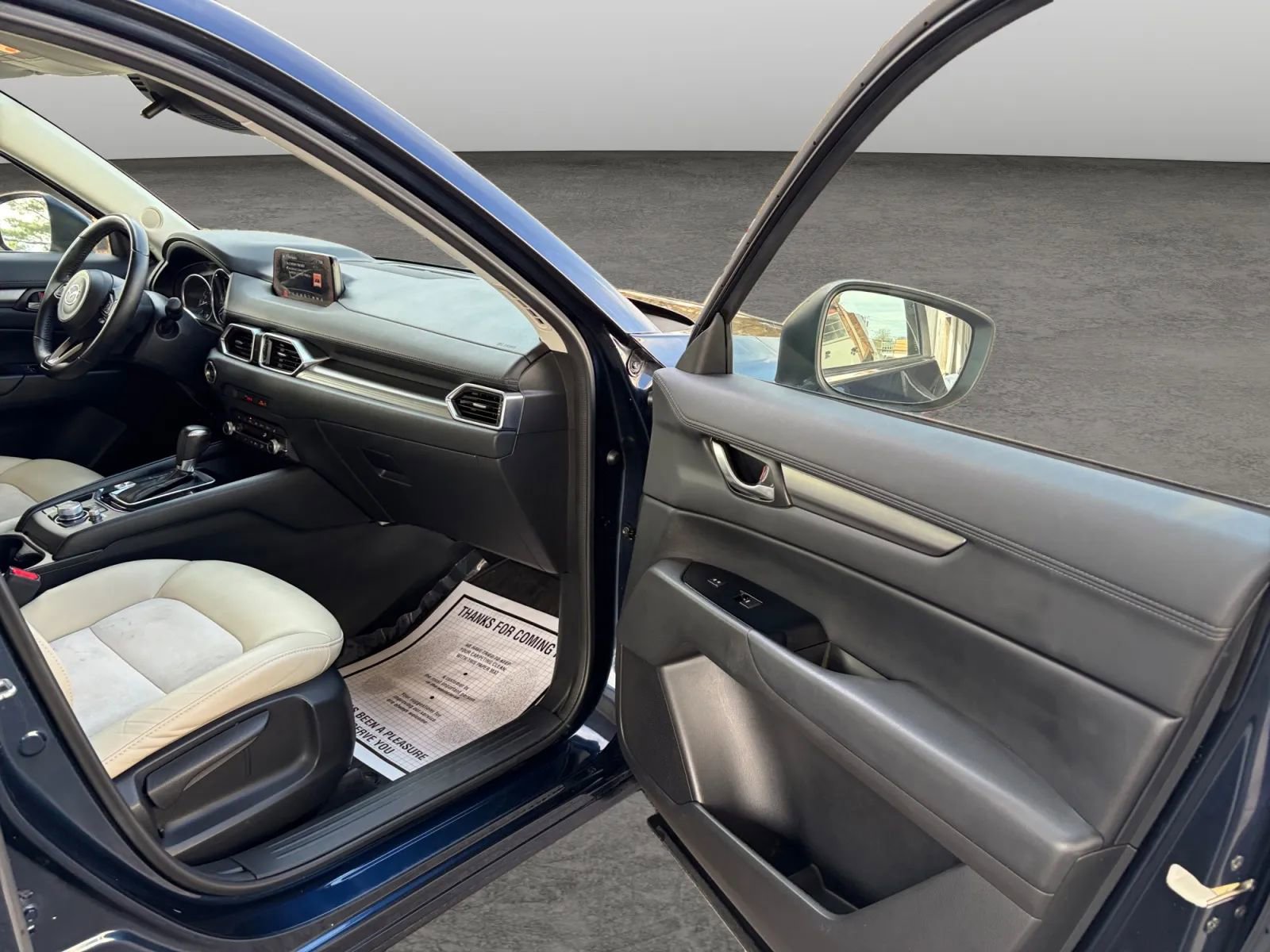 Used 2019 MAZDA CX-5 Touring image 17