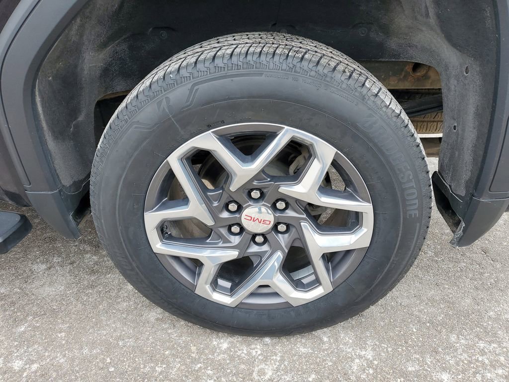 Certified 2024 GMC Sierra 1500 SLT w/ SLT Convenience Package image 33