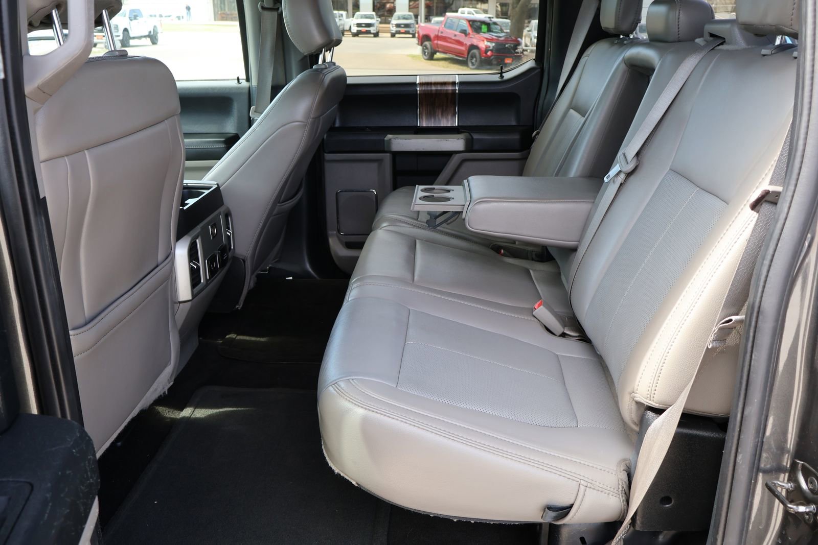 Used 2020 Ford F150 Lariat image 17