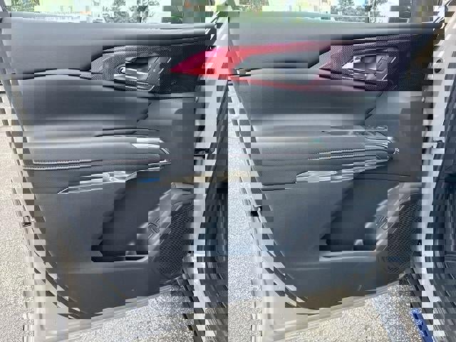 New 2026 Chevrolet Traverse Z71 w/ Driver Confidence Package image 23