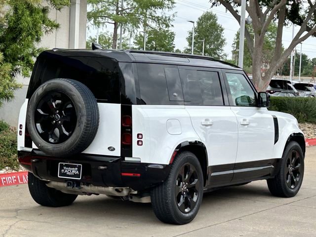 Used 2022 Land Rover Defender 110 X-Dynamic SE AWD/4WD image 4