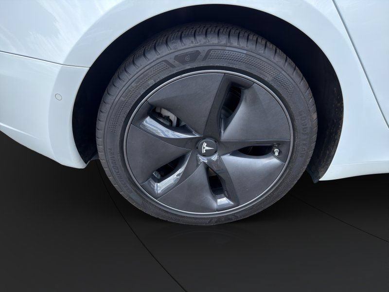 Used 2018 Tesla Model 3 Long Range AWD/4WD image 23