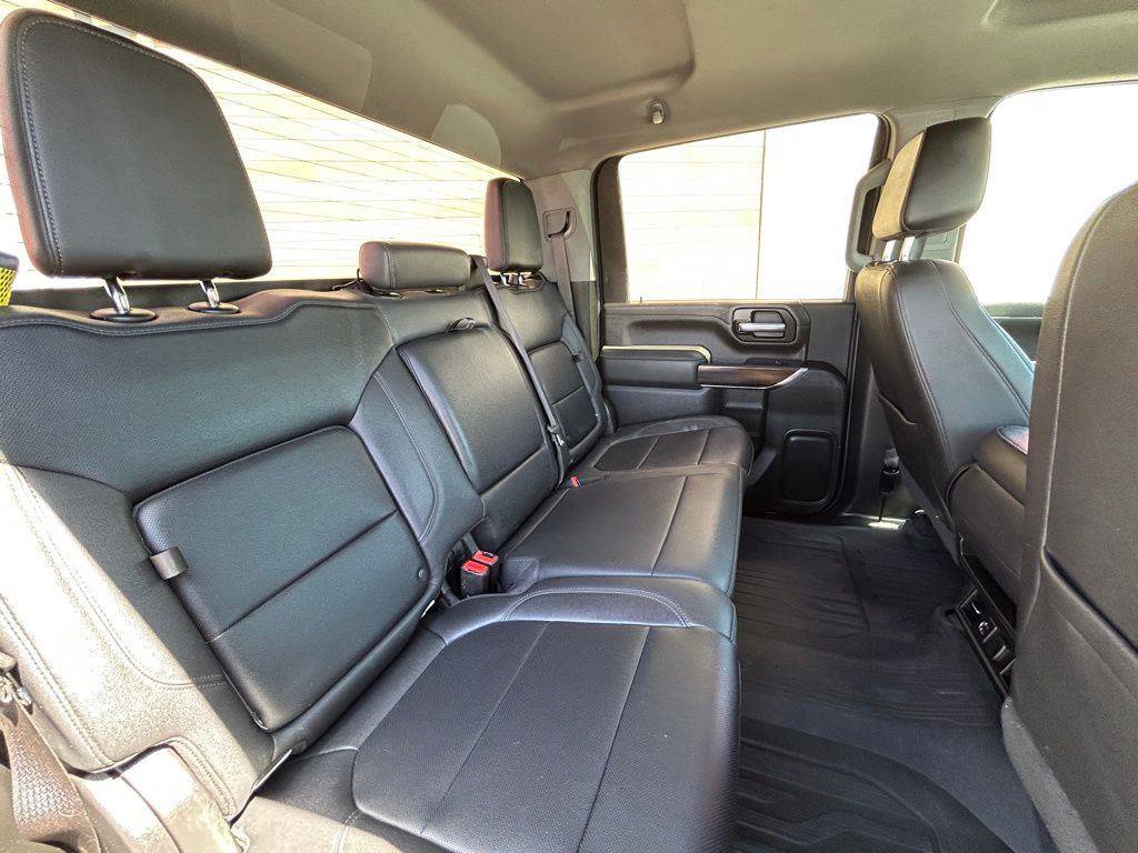 Used 2023 GMC Sierra 3500 SLT image 19