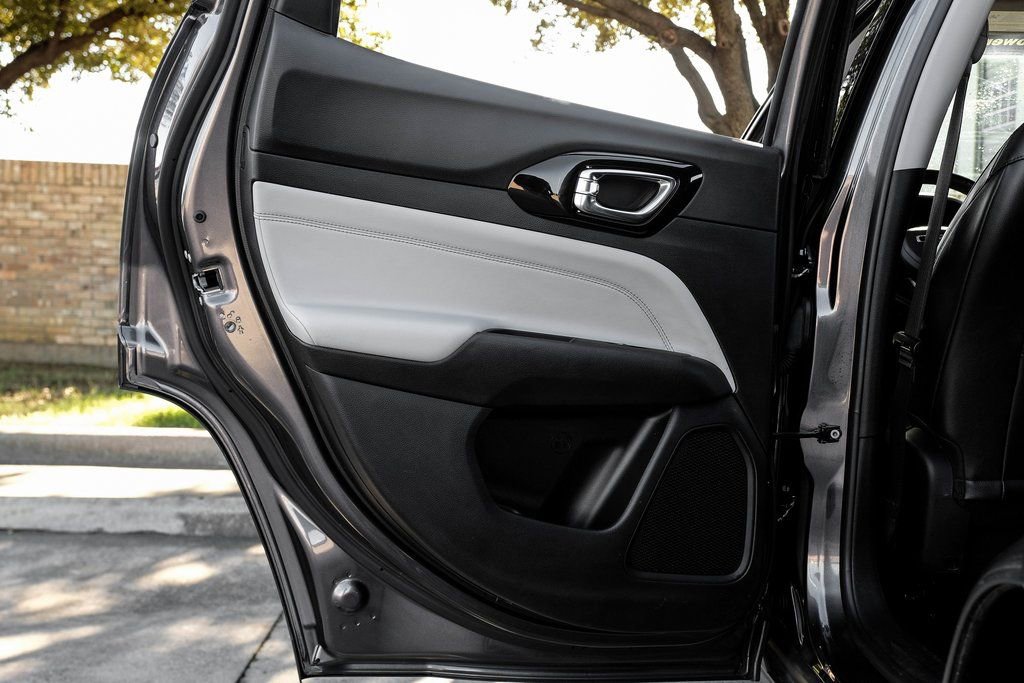 Used 2022 Jeep Compass Limited image 57