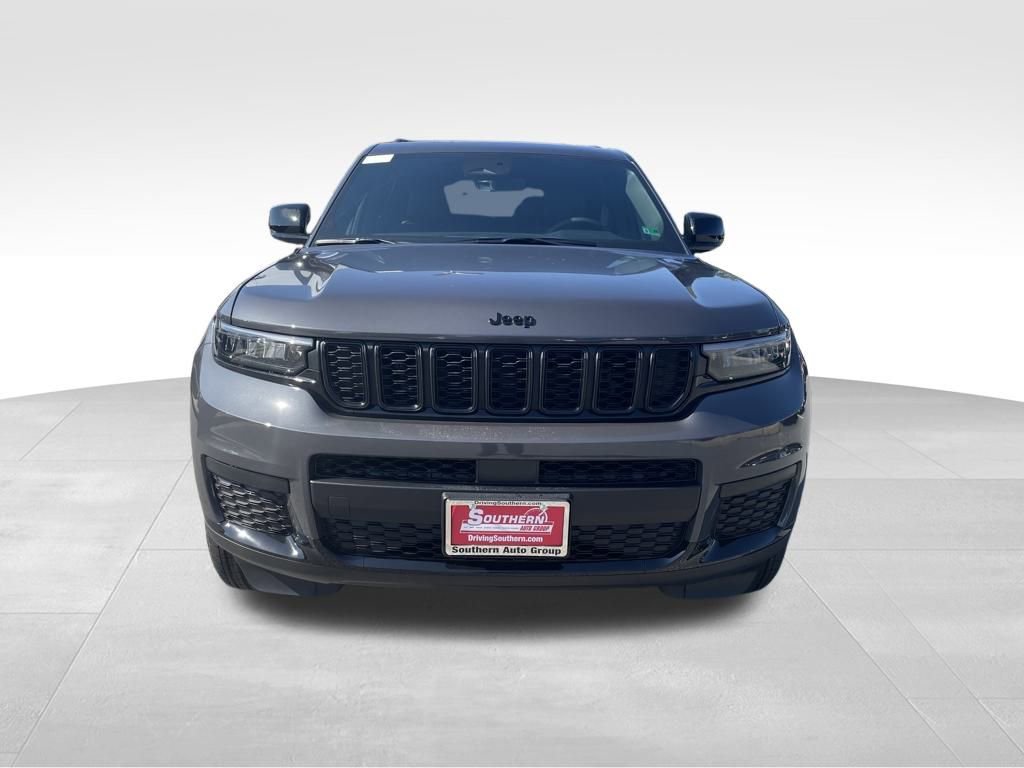 New 2025 Jeep Grand Cherokee L Laredo image 7