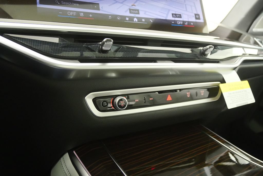Used 2026 BMW X5 sDrive40i w/ M Sport Package RWD image 24