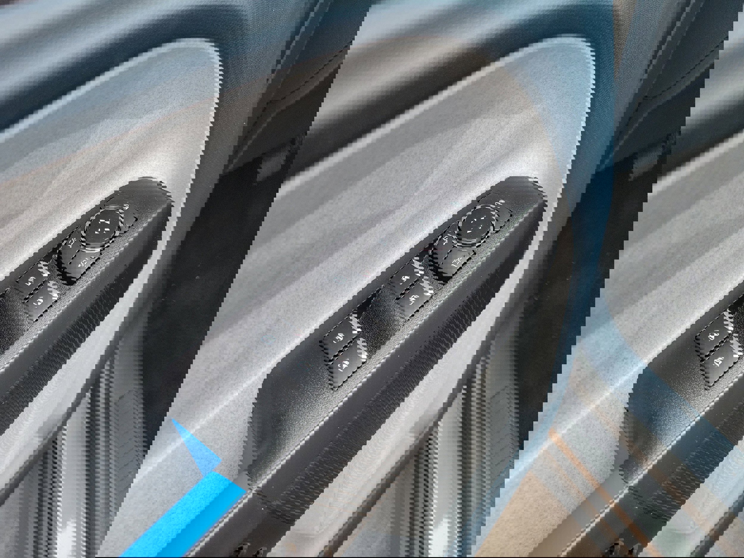 New 2025 Ford Maverick XLT w/ XLT Luxury Package image 17