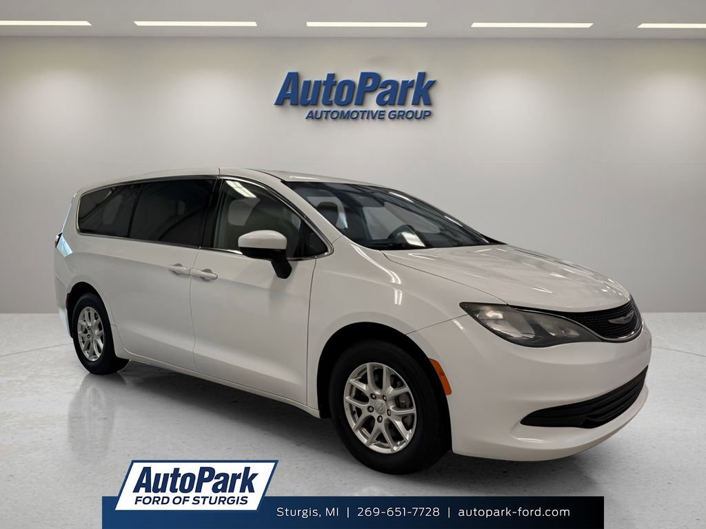 Used 2020 Chrysler Voyager LX