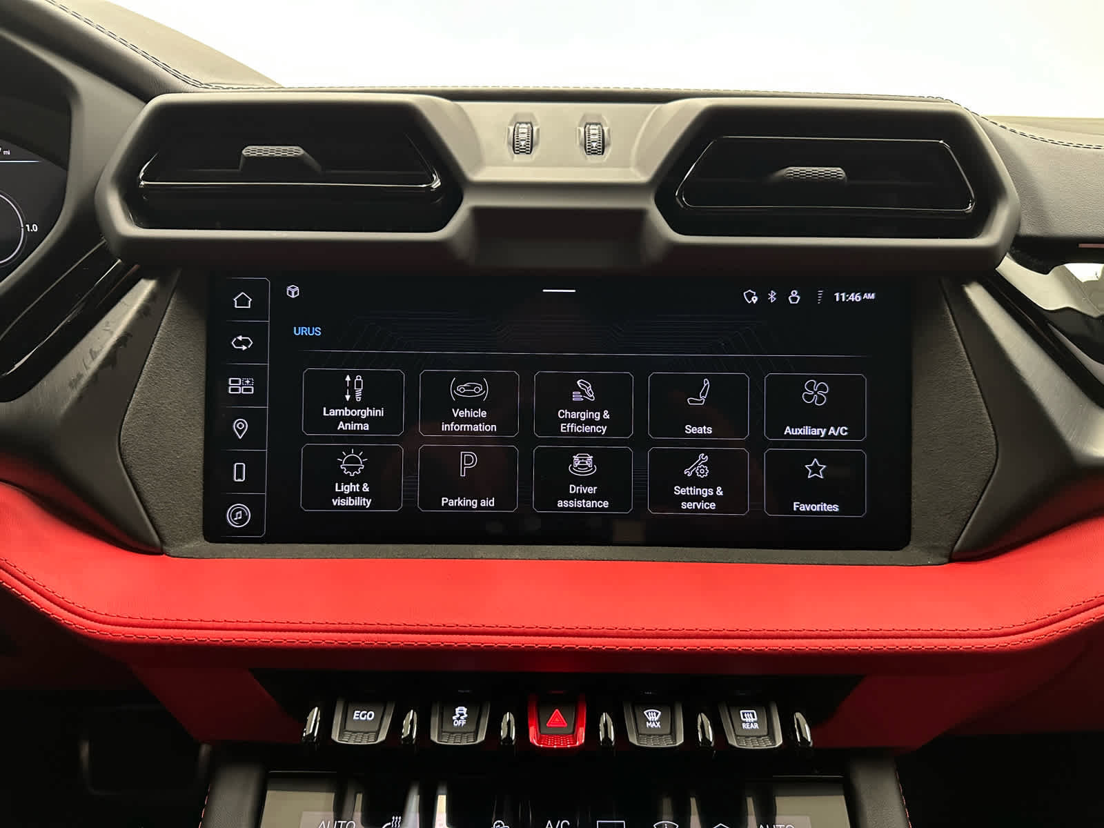 Used 2025 Lamborghini Urus SE image 36