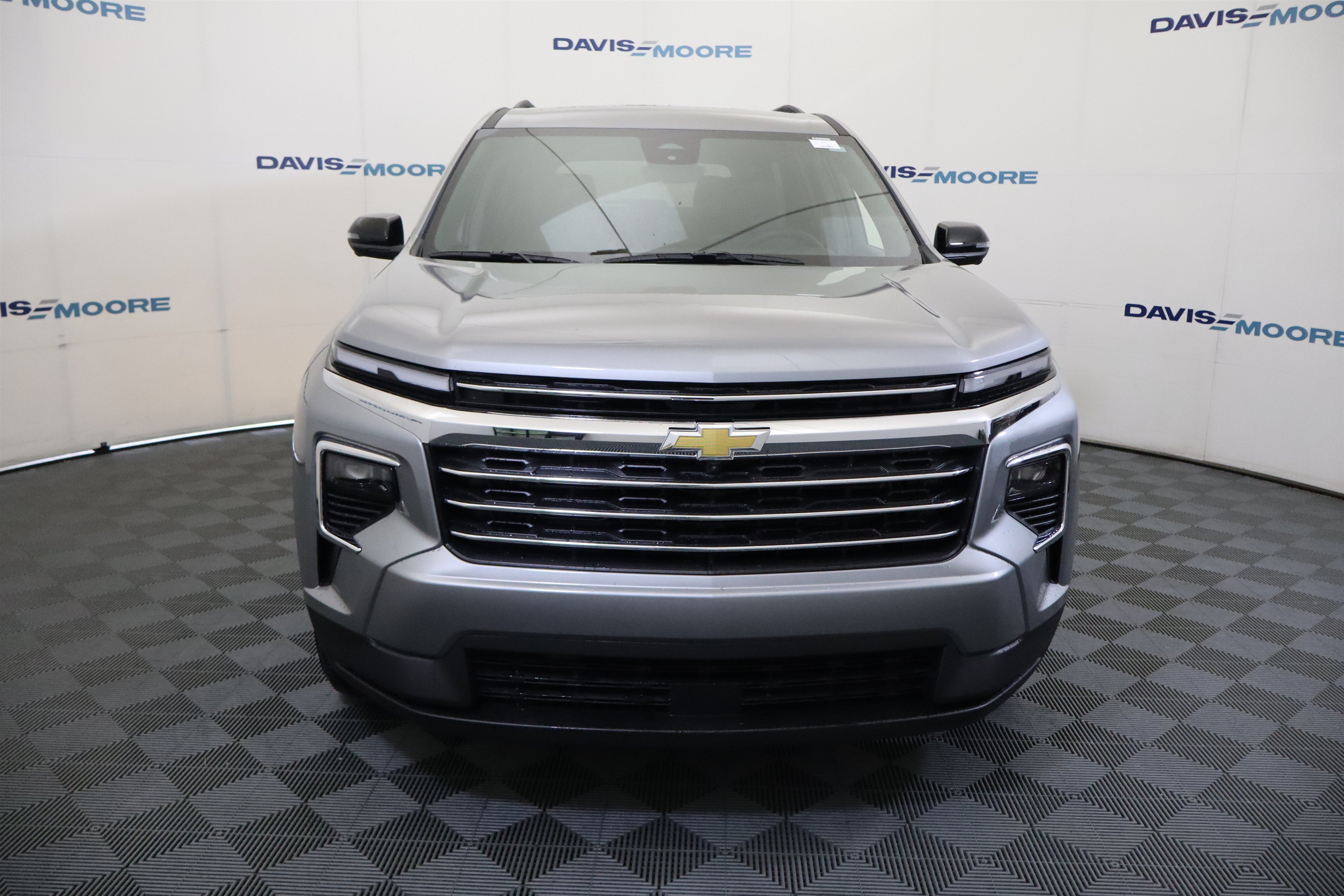 New 2026 Chevrolet Traverse LT w/ Driver Confidence Package FWD image 14