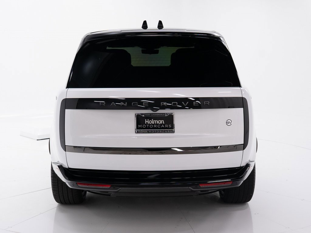 Used 2023 Land Rover Range Rover SV image 4