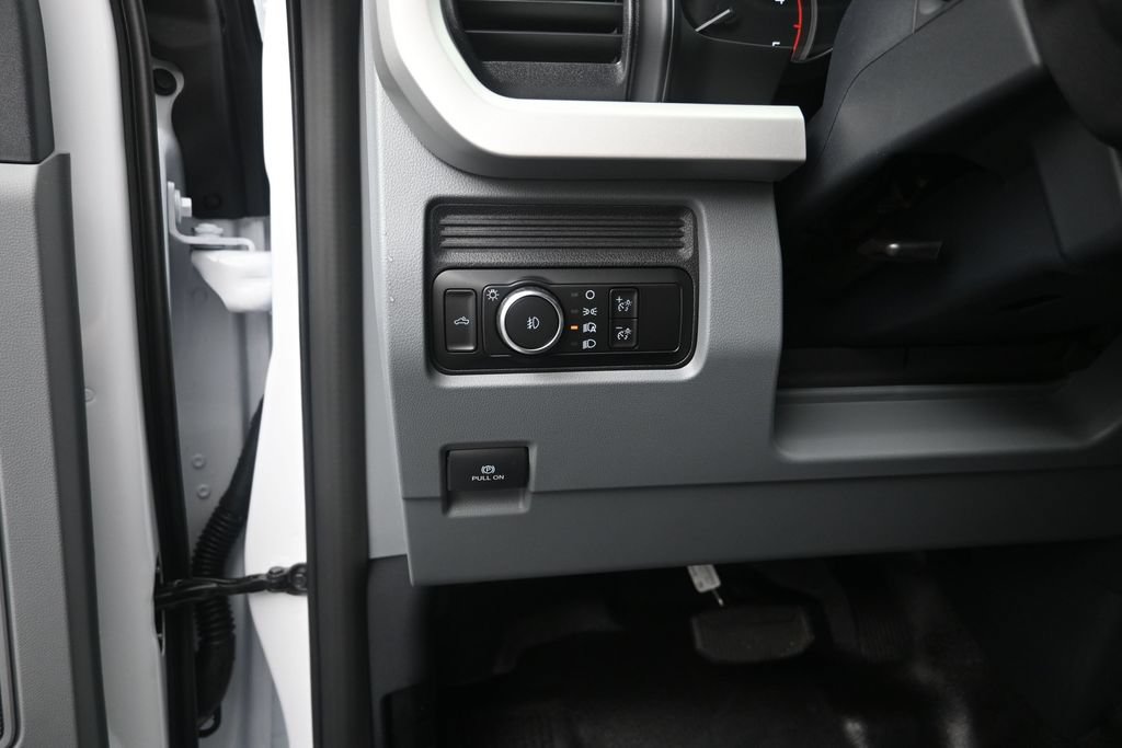 New 2027 Ford F250 4x4 Crew Cab Super Duty image 12