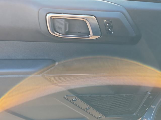 Used 2025 Ford Bronco Badlands image 23