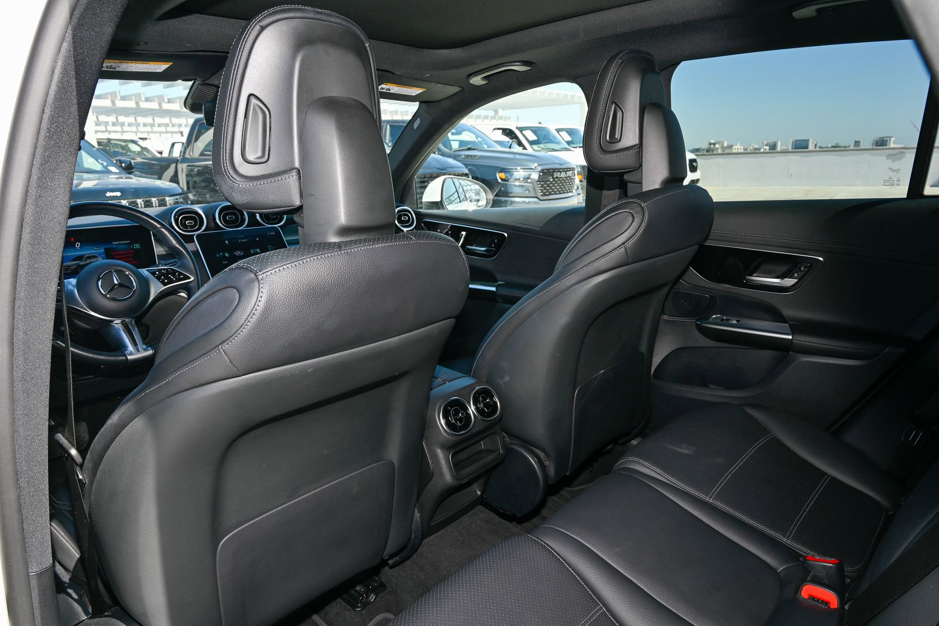 Used 2024 Mercedes-Benz GLC 300 image 18