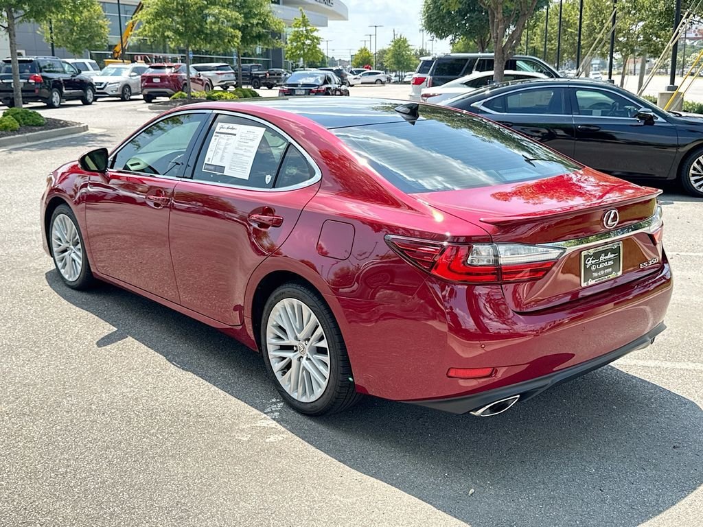 Used 2017 Lexus ES 350 w/ Ultra Luxury Package FWD image 6